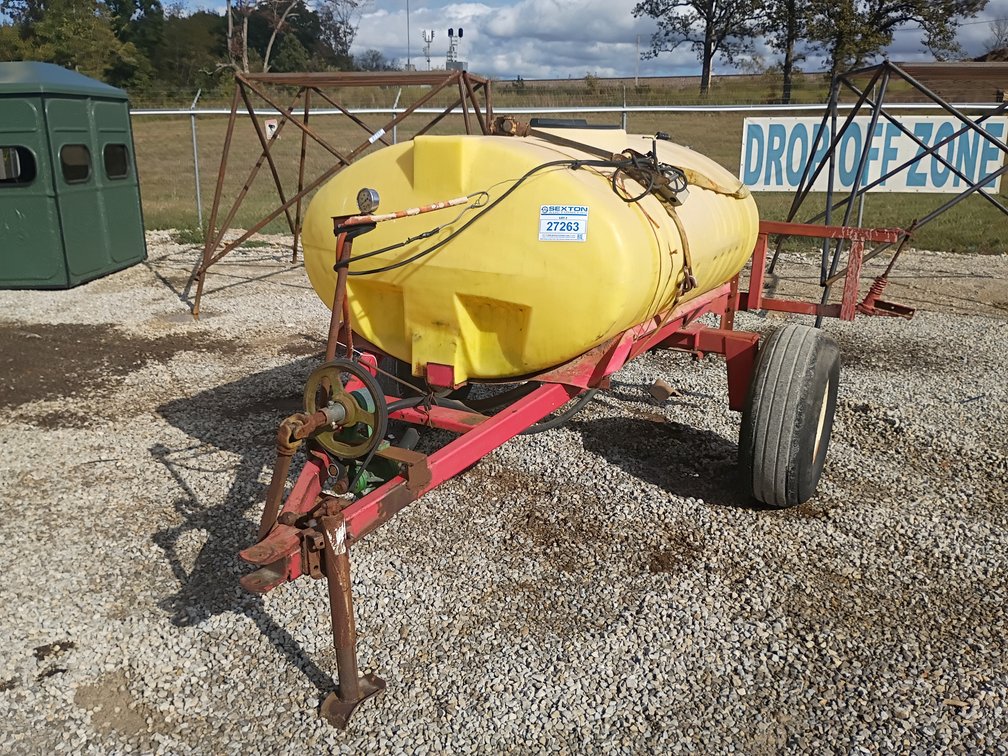 300 Gallon Boomless Sprayer