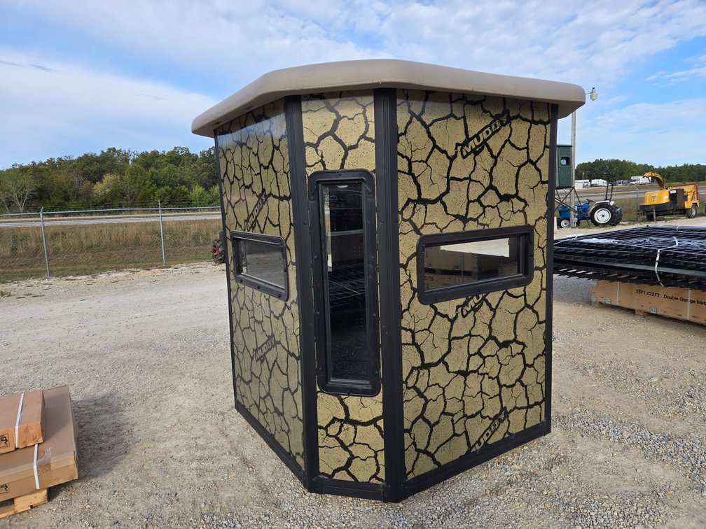 Muddy Bull Hunting Blind