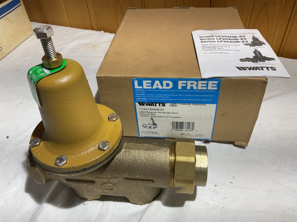 Water pressure reducing valve