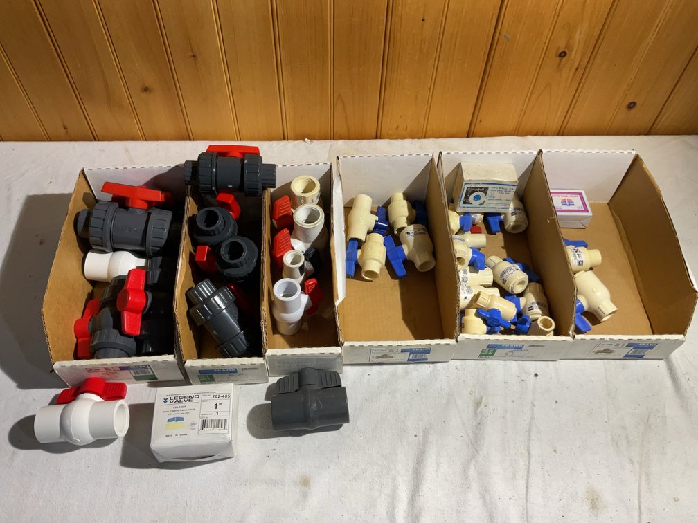 PVC and CPVC ball valves