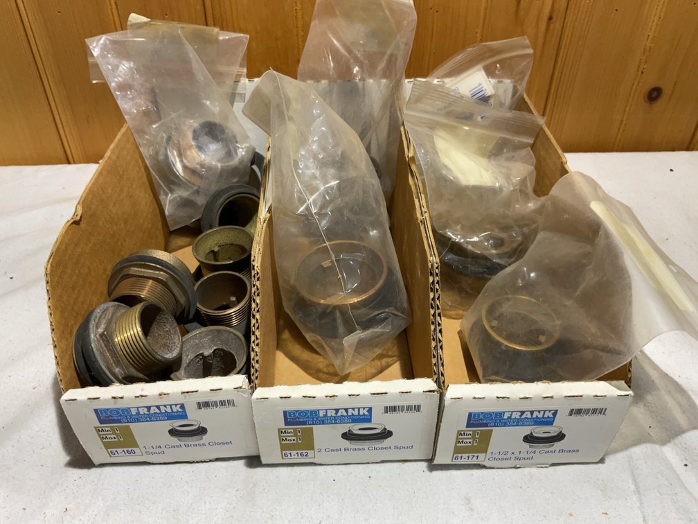 Cast brass closet spuds