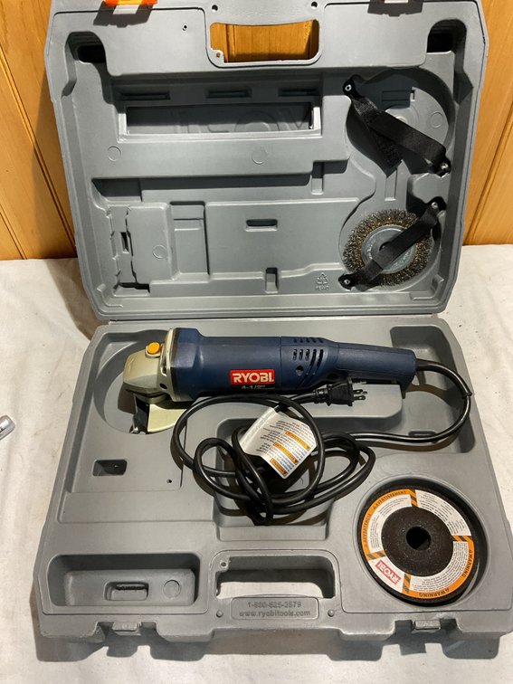 Ryobi 4 1/2” angle grinder