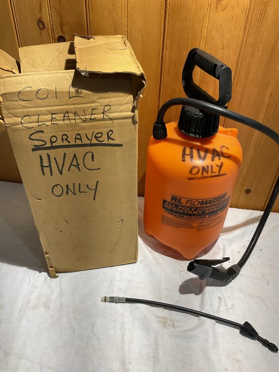 2 gallons sprayer with coil cleaner