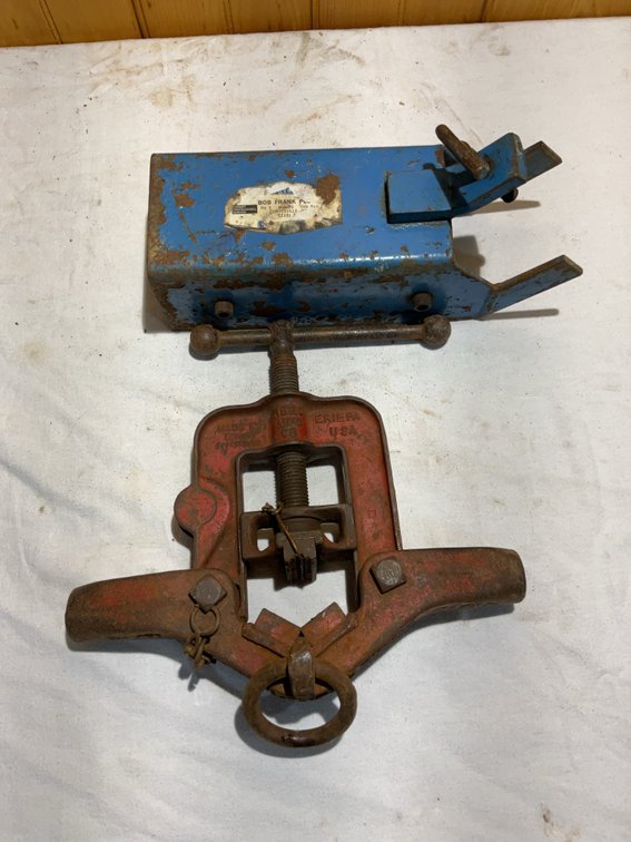 Reed clamp and roller