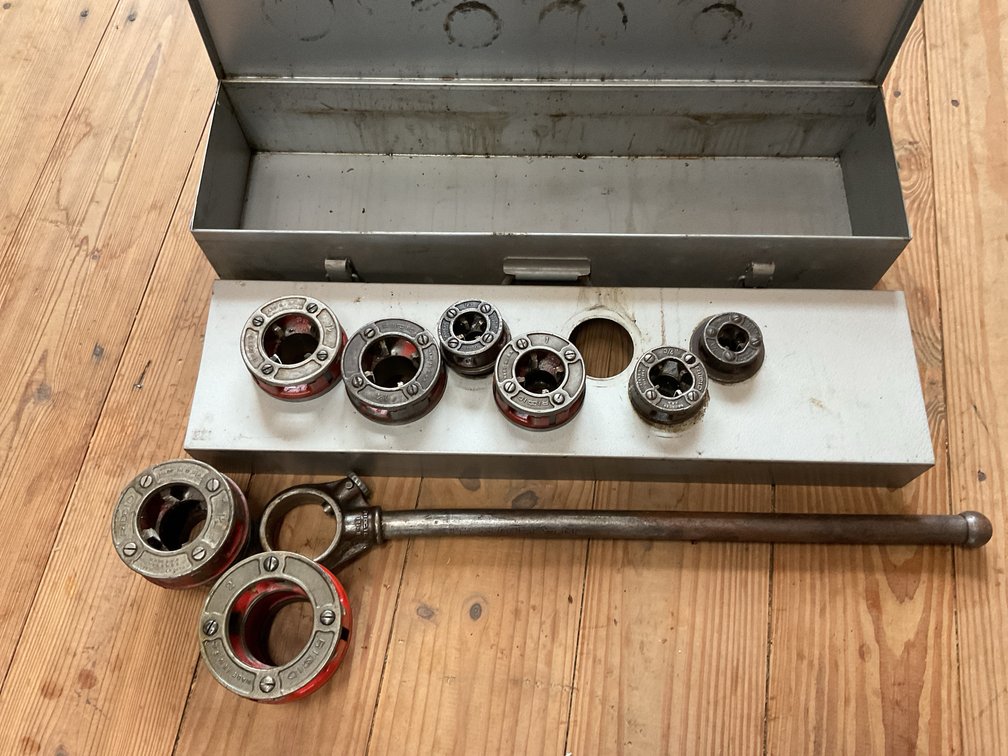 Ridgid pipe threader