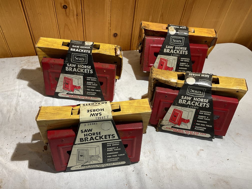 4 pair saw horse brackets