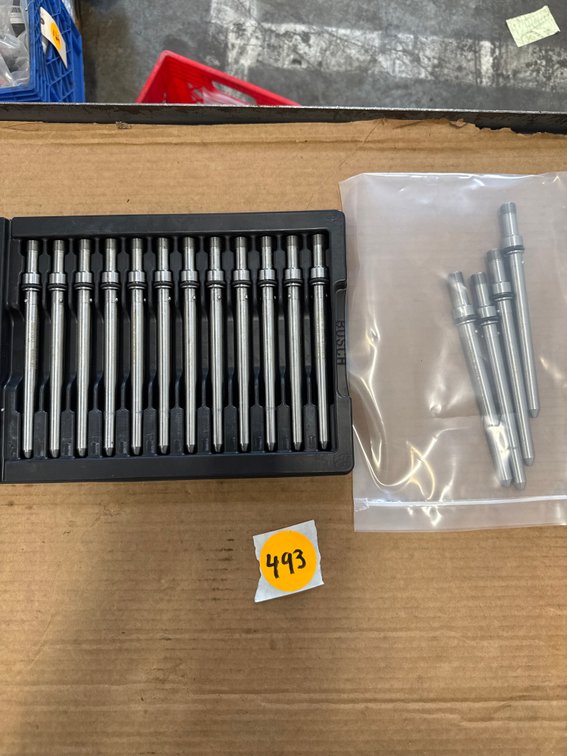 (16 x Bid) F-00r-j02-047 F-00R-J02-047N (51103016164 ,F00RJ02047 ) New Bosch High Pressure Oil Inlet Connector fits MAN Engine