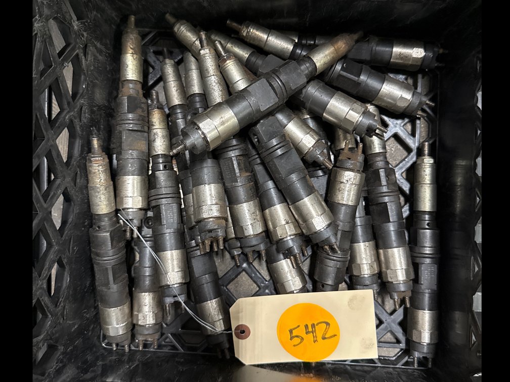 (24 x Bid) Denso 6470 095000-6470 (6471, 6472, RE546777 ; RE528408 ; RE529151 ; AP51902) Core Denso Common Rail Fuel Injector fits John Deere 9.0L Engine