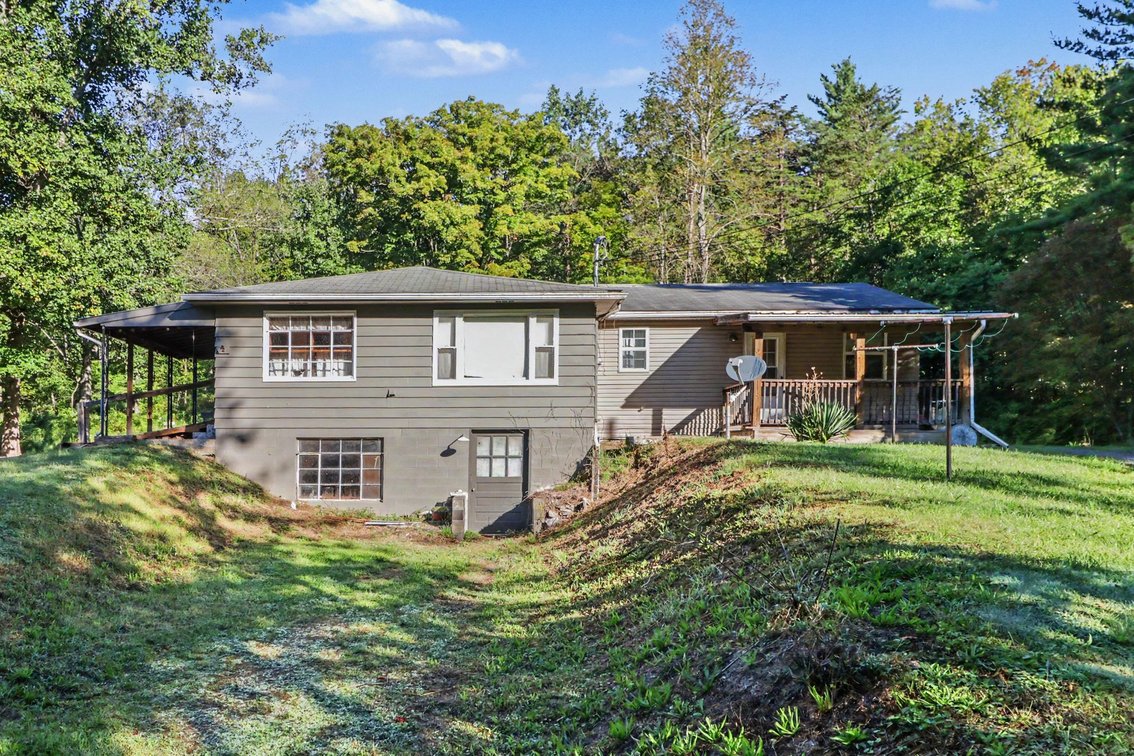 410 Buckwheat Valley Rd. Millerstown, PA 17062