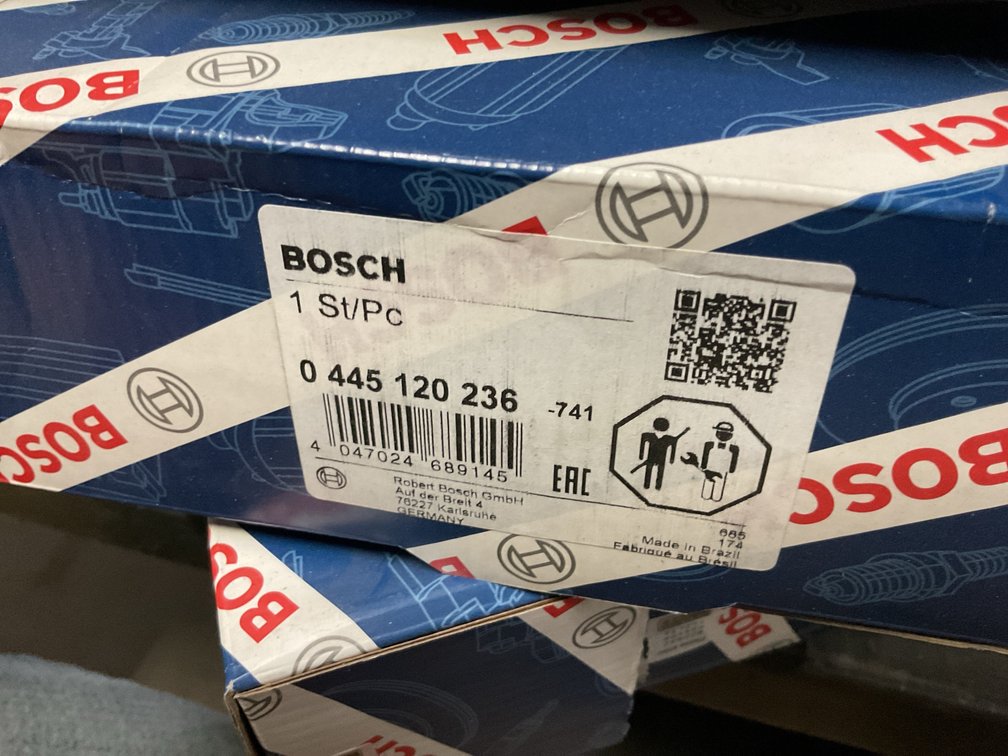 (6 x bid ) New Bosch Fuel Injector, Cummins CNH & Komatsu