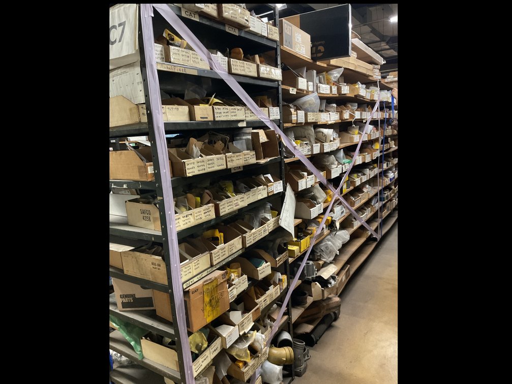 Caterpillar fuel pump, engine parts and gaskets, pump cams, housings, nozzles ++++