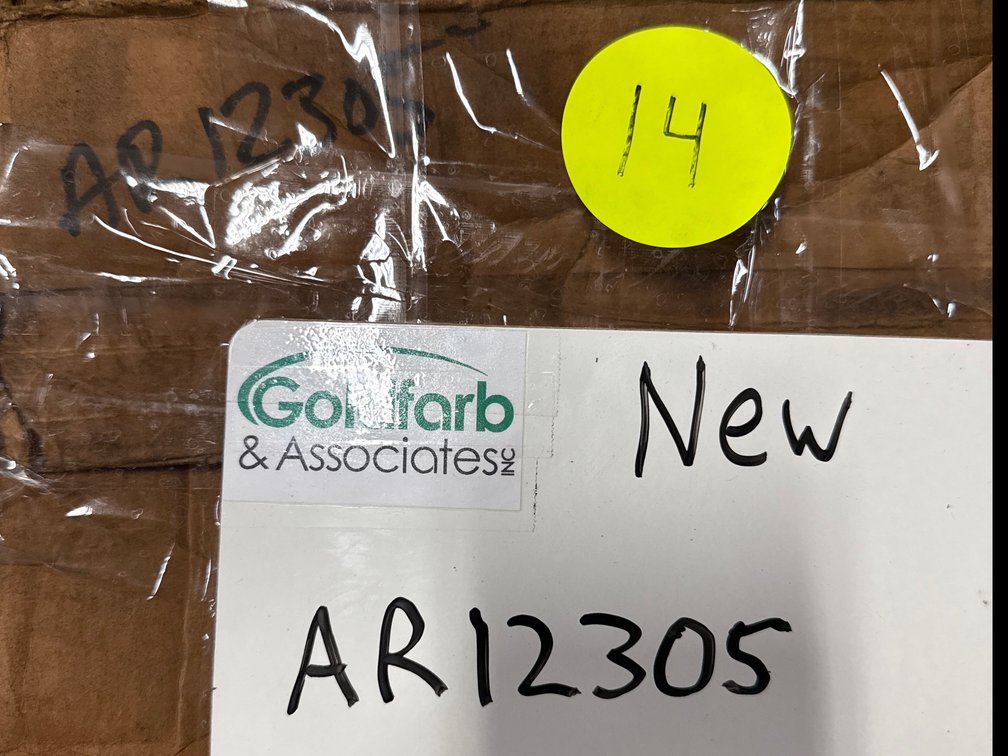AR12305 New PTG LH Injection Pump