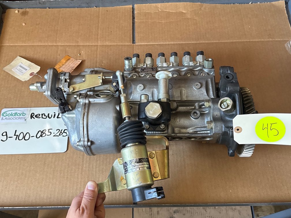 9-400-085-265 (3501300; E5HN-9A543-MD) Rebuilt Bosch Injection Pump Fits Ford Diesel Engine