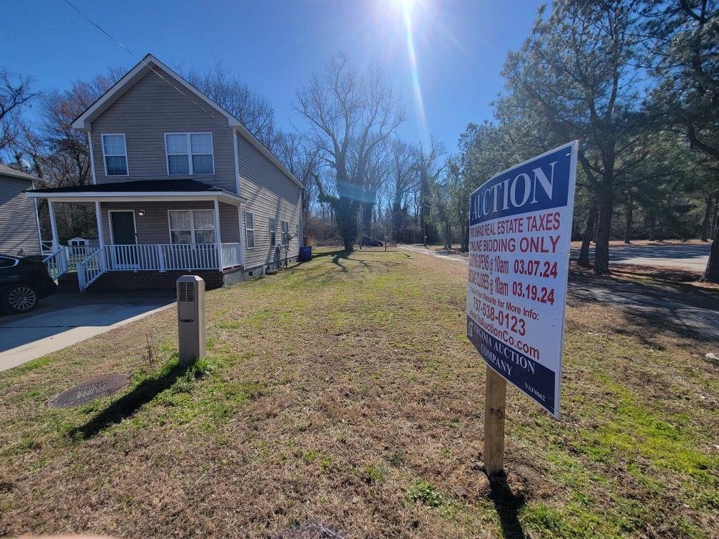 Lot 12 - Right of 6325 Old Townpoint Rd.