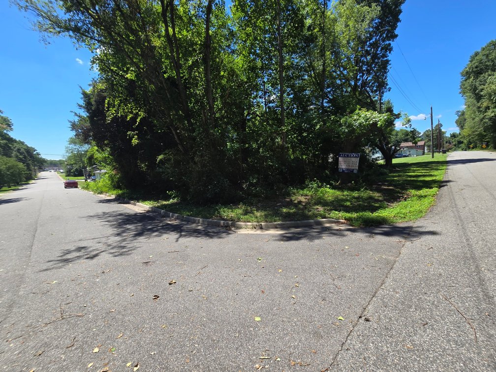 Lot 5 (NJ) - Behind 2601 Maple St., Hopewell, VA.