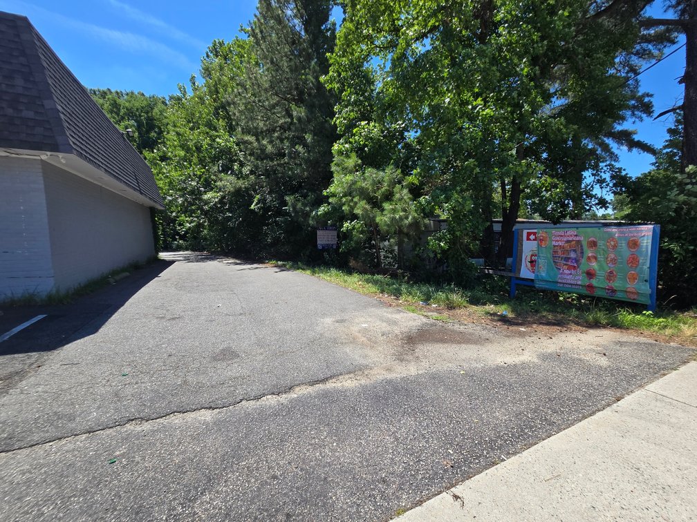 Lot 6 (NJ) - Right of 2320 Oaklawn Blvd., Hopewell, VA.