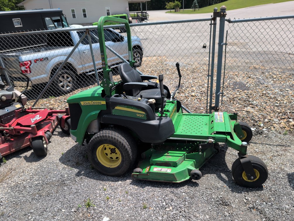John Deere 997 Zero Turn
