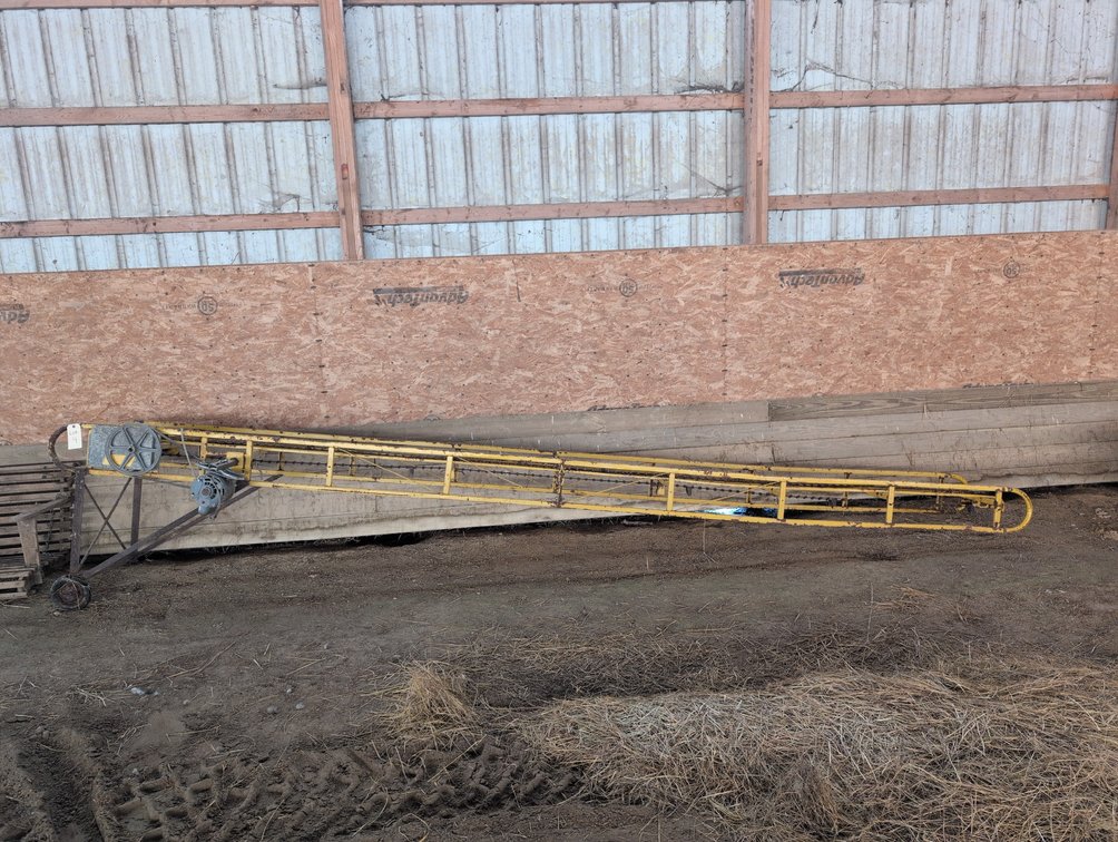 Electric Hay Elevator