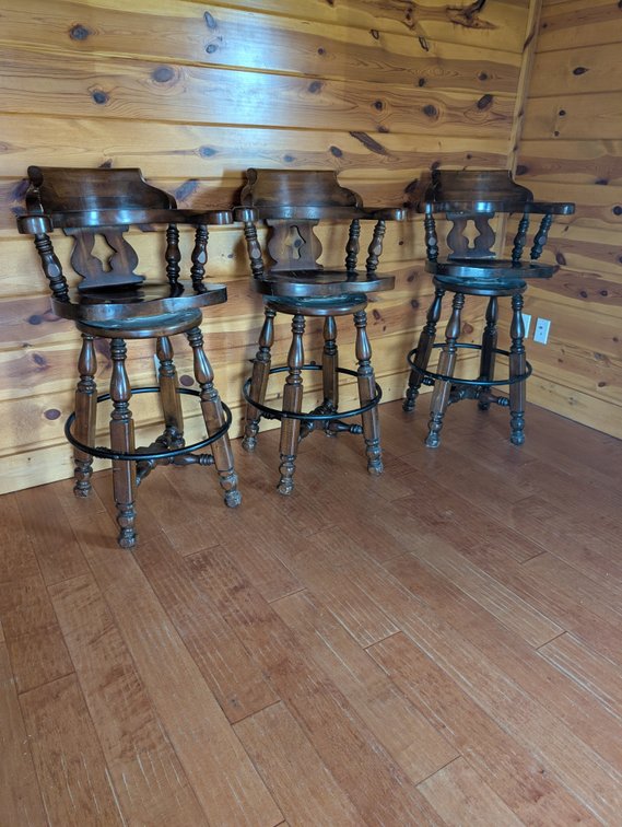 3 Bar Stools