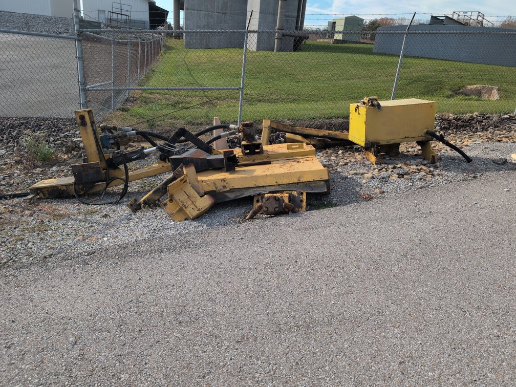 Side mount mower