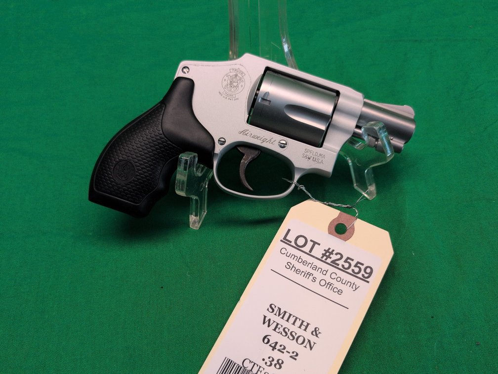 Smith & Wesson 642-2   .38