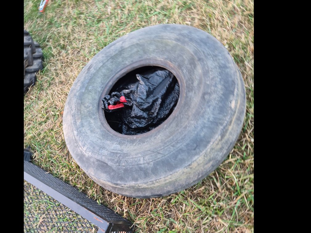 11.00 16 tire