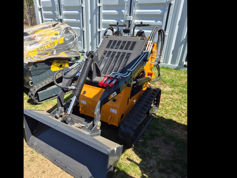 Landhonor LDH T460 mini skidsteer