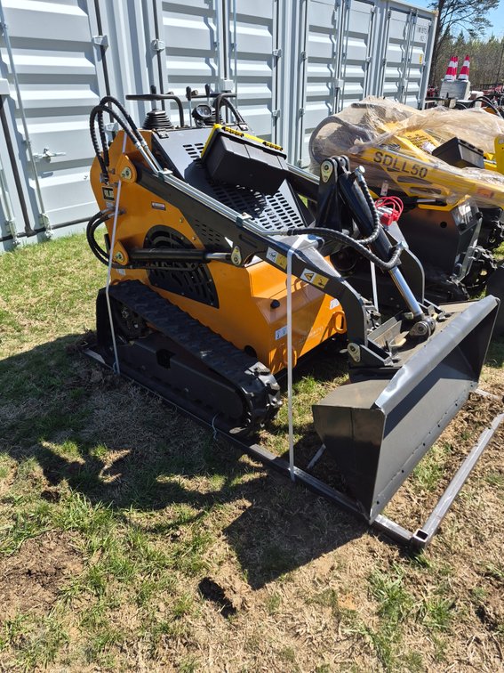 New landhonor LDH T460 mini skidsteer