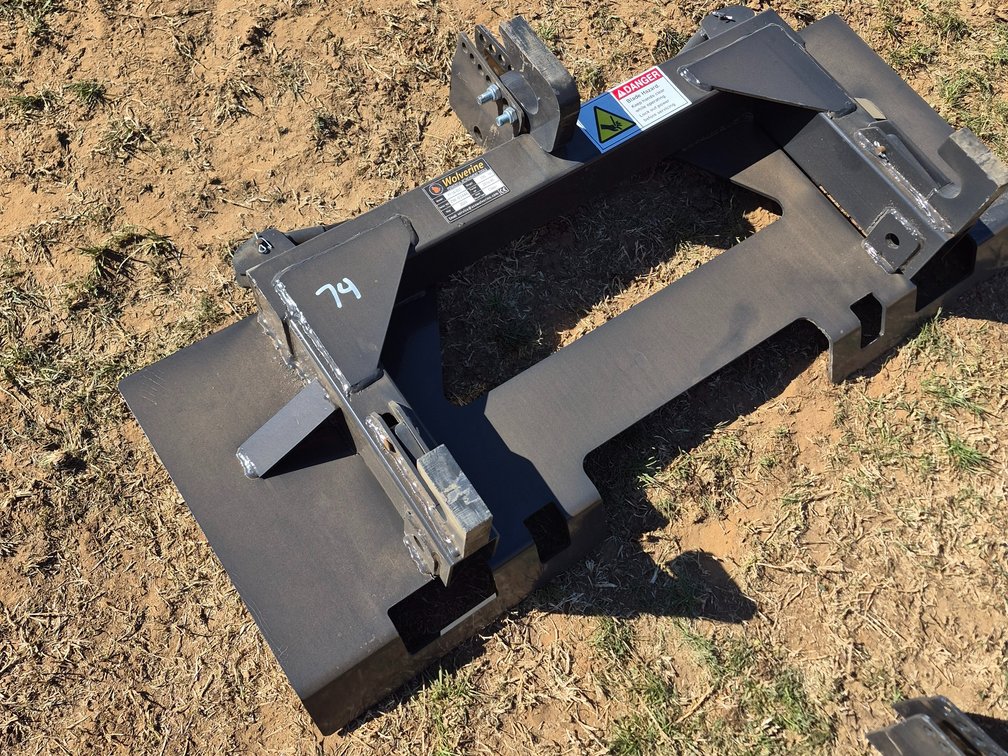 Skidsteer to 3pt adapter