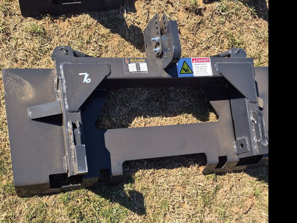 Skidsteer to 3pt adapter