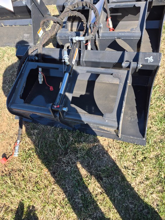 Wolverine mini skidsteer 44 inch grapple
