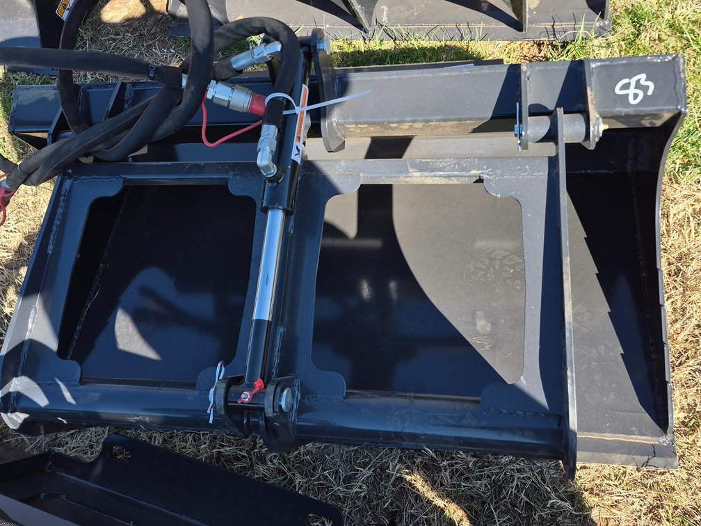 Wolverine mini skidsteer grapple
