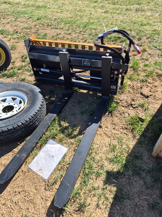 New wolverine hydraulic forks