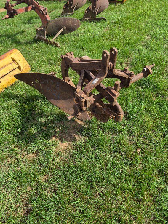 1 bottom plow