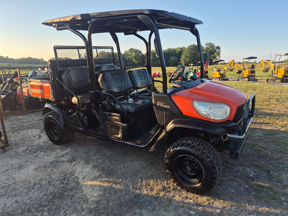 Kubota 1140 SxS diesel. 2361 hours.