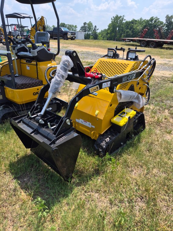 New AGT CRT23 mini skidsteer