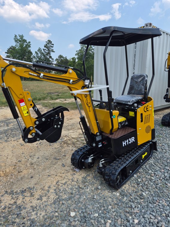 CFG H13R mini excavator