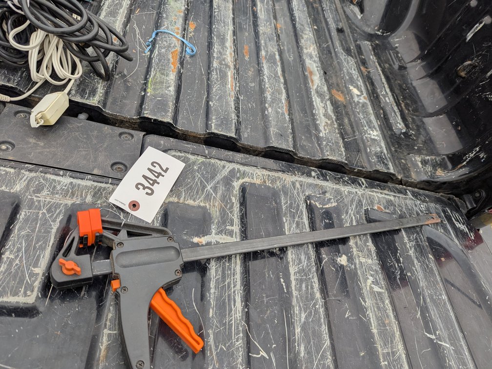 Bar clamp
