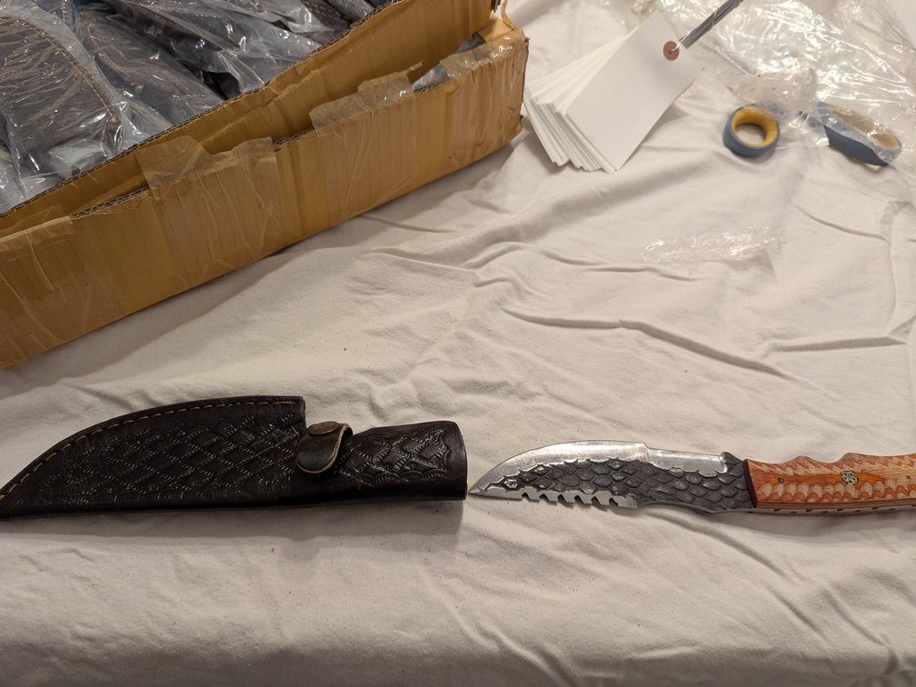 Knife and sleeve 