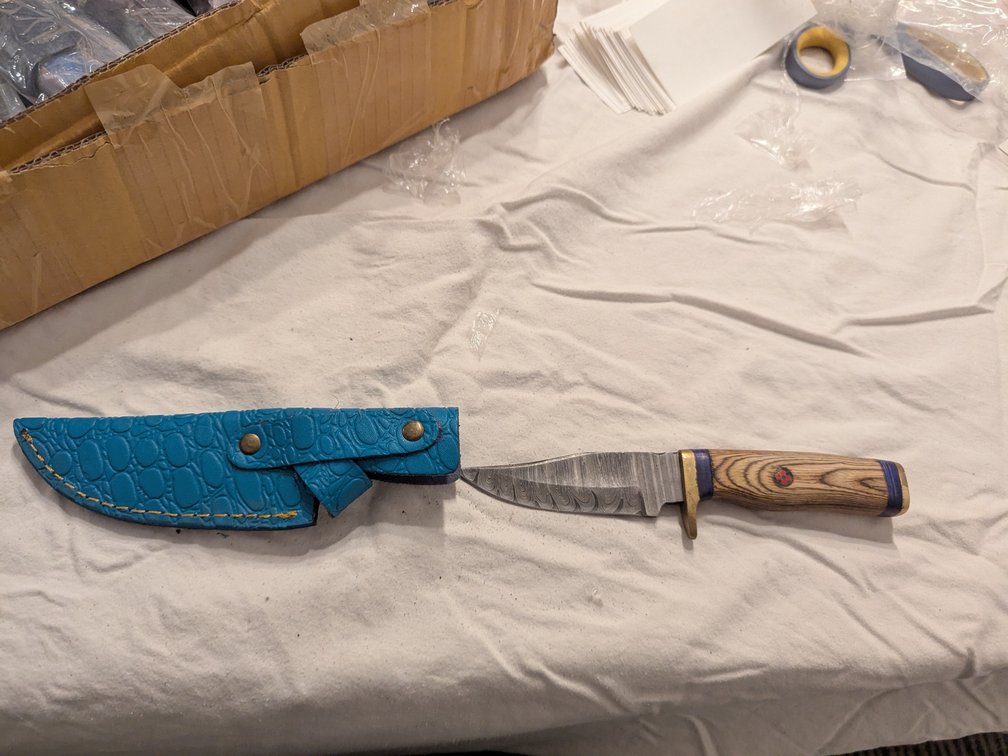 Knife and sleeve 