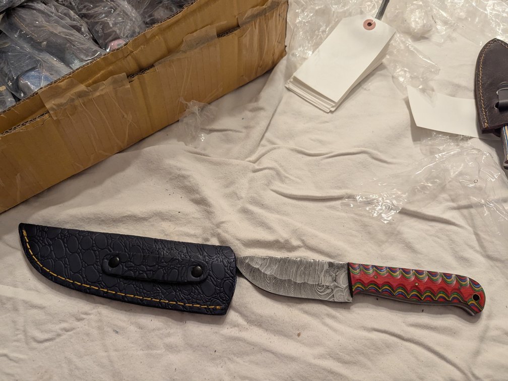 Knife and sleeve 