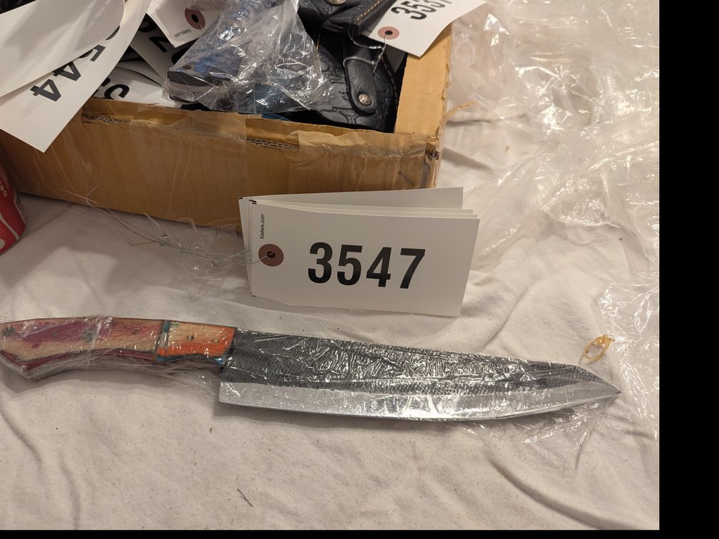Knife 