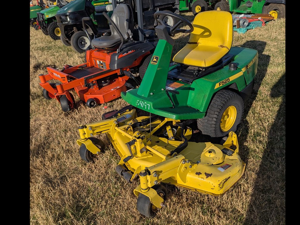 John Deere F525 lawn mower 