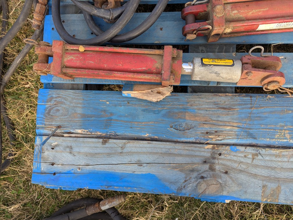 Hydraulic cylinder 