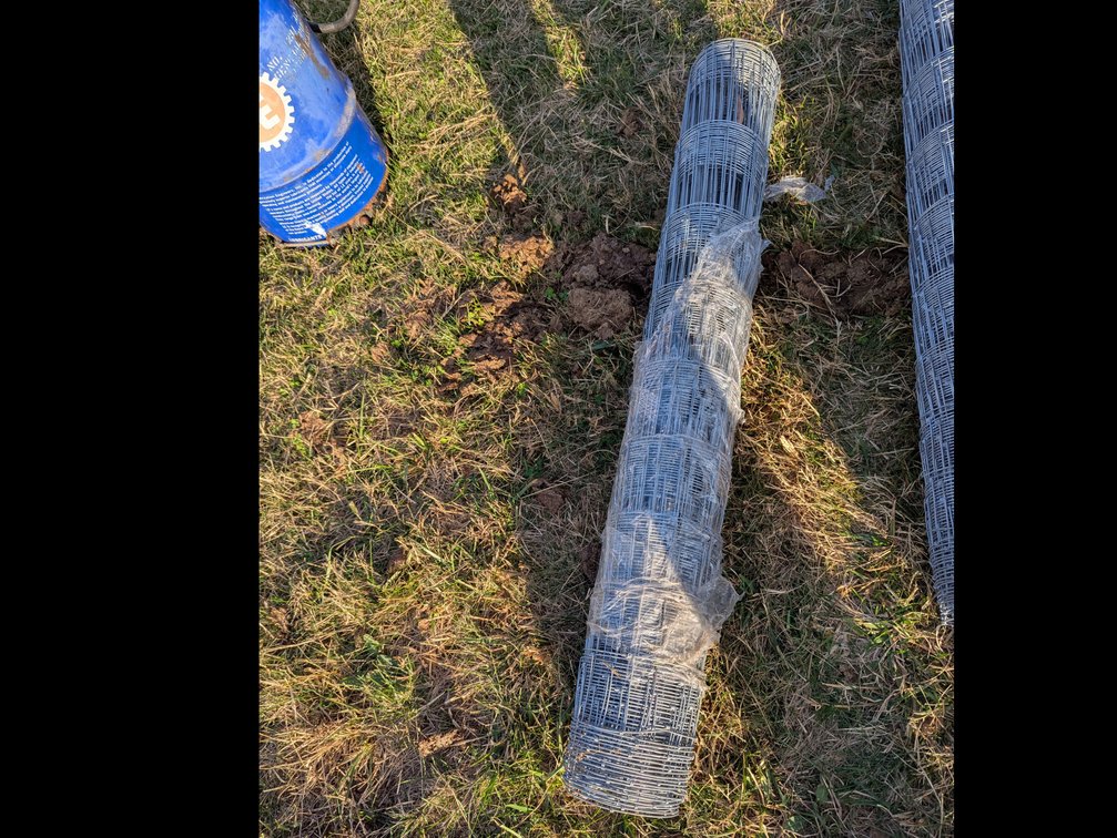 Roll of woven wire