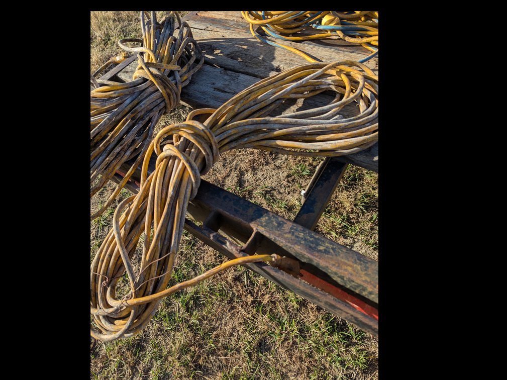 1 electrical drop cord 