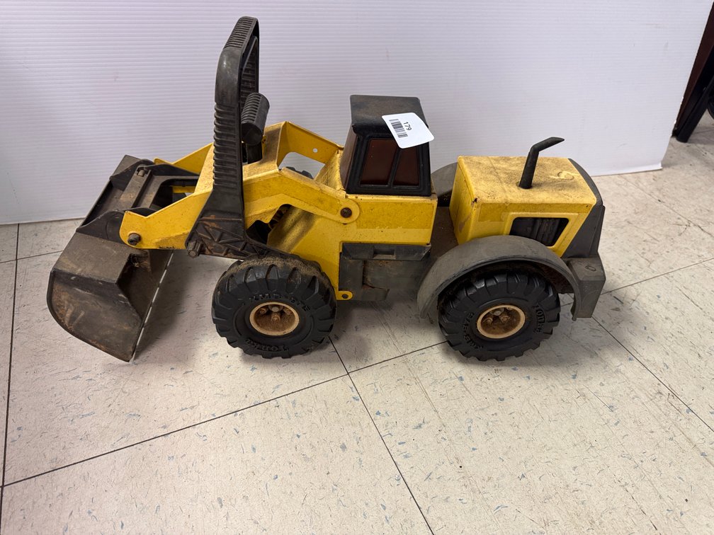 Tonka XMB-975 Pressed Steel Front Loader