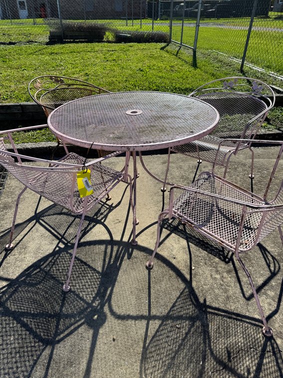 Salterini Metal Mesh Patio Table and Four Armchairs