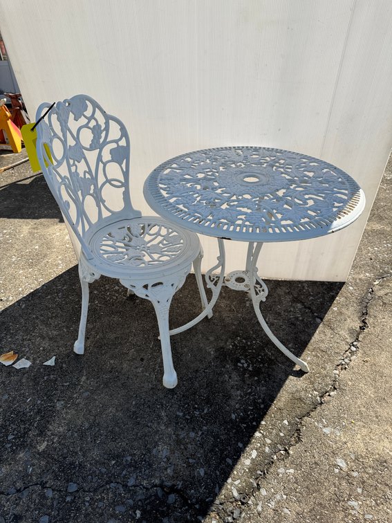 Cast Metal Grapevine Bistro Table and Chair Set