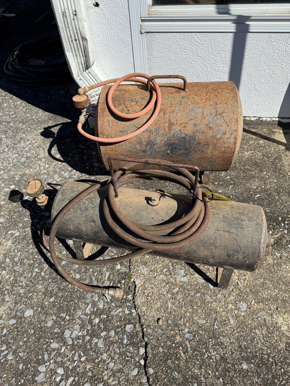 Portable Steel Air Tanks with Hoses and Gauges